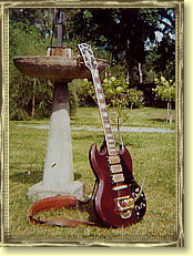 Gibson SG Custom kopia vilandes mot vackert smlndskt solur.